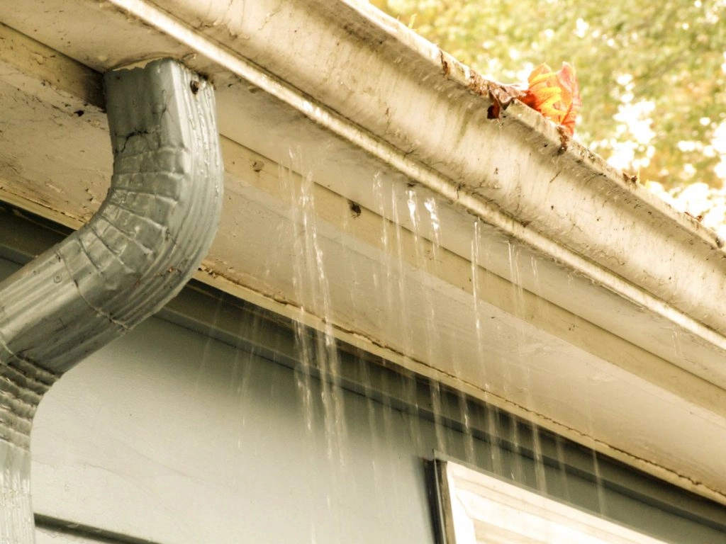 How to Repair Leaking Gutter Corners